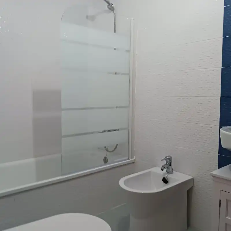 Bathroom of Flat for rent in La Font d'en Carròs  with Air Conditioner, Furnished and Balcony