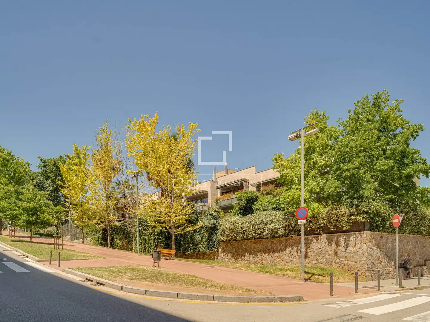 Vista exterior de Piso en venta en Barcelona con Aire acondicionado, Calefacción y Parquet