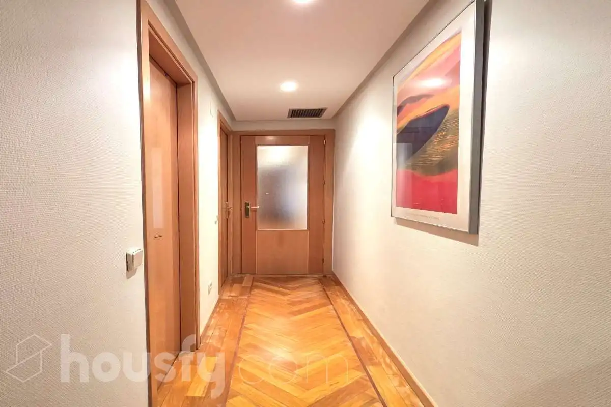Flat for rent in Madrid  with Air Conditioner, Heating and Parquet flooring