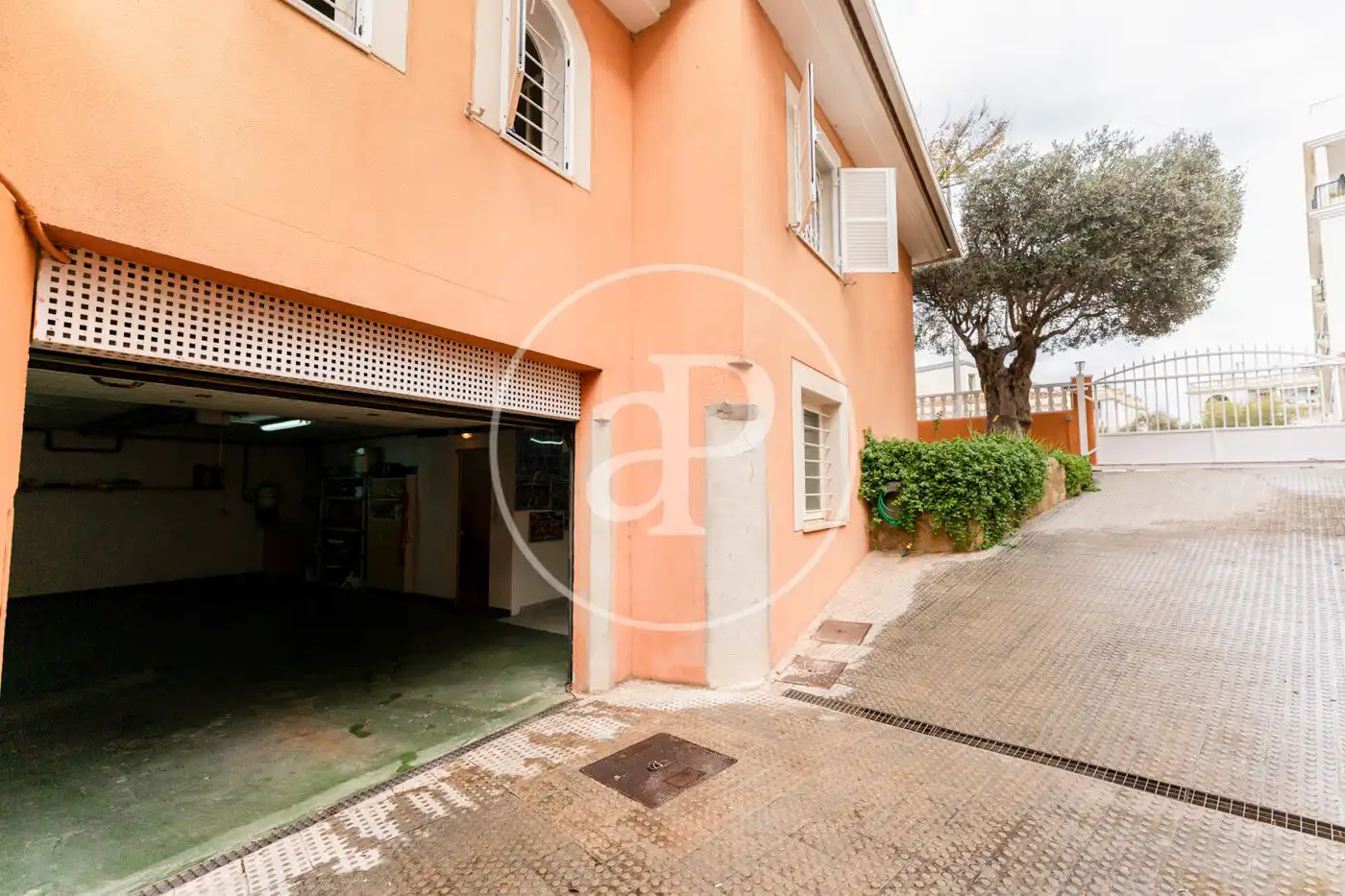 Parking of Houses for sale in  Palma de Mallorca  with Air Conditioner, Heating and Private garden