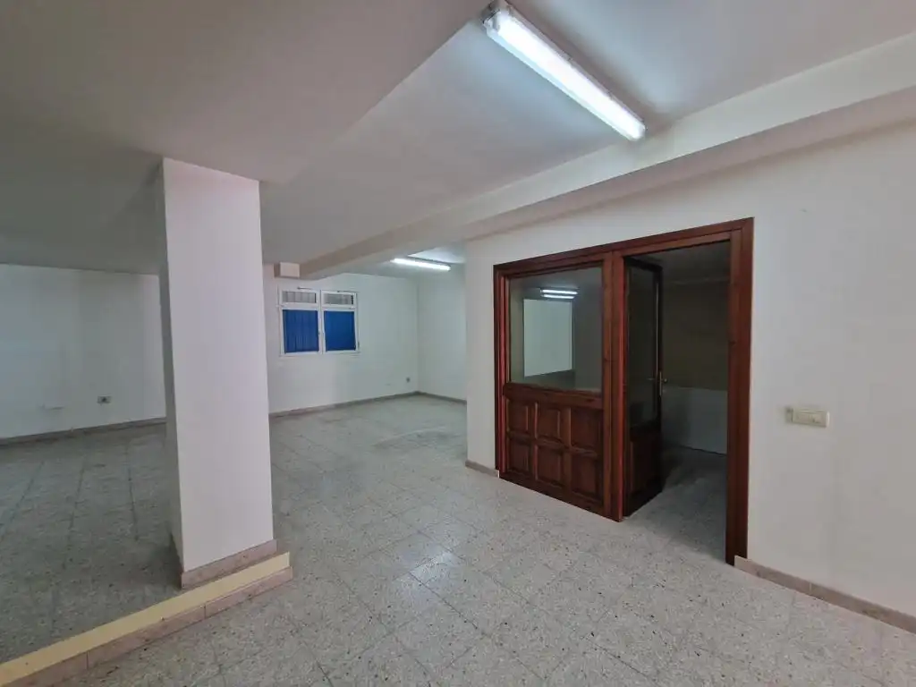 Gewerbefläche zum Verkauf in Avenida da Constitución 49, imagen 11