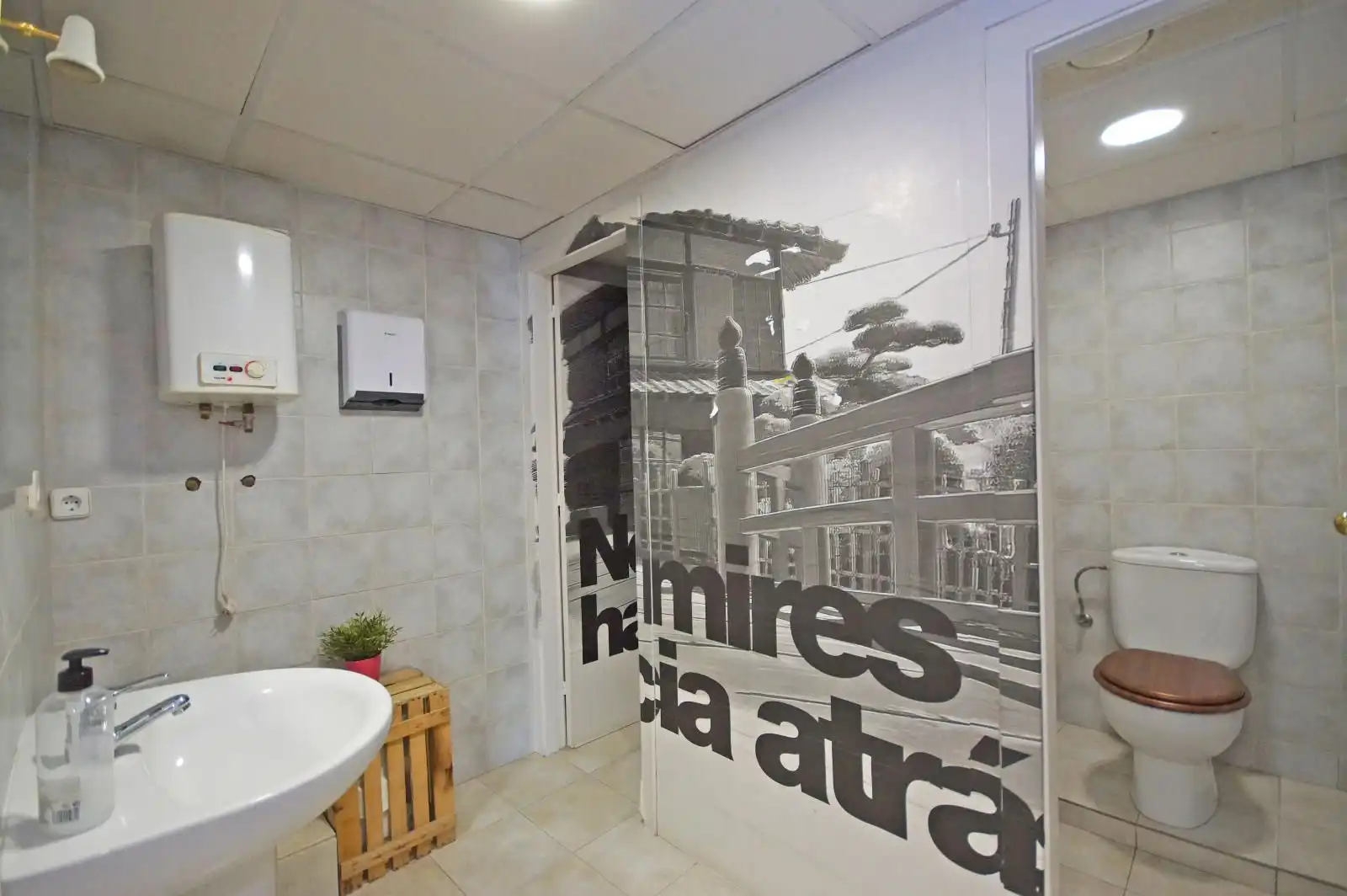 Business premises for sale in Calle Pallars 73, imagen 30