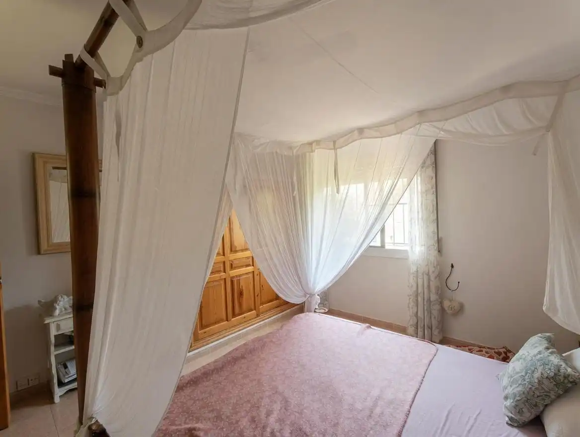 Casa amb piscina en venda a Sant Jordi d'Alfama, imagen 14