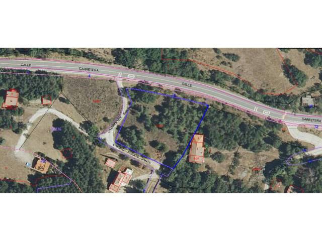 Terreno residencial en Venta en Calle Carretera en Piñuécar-Gandullas