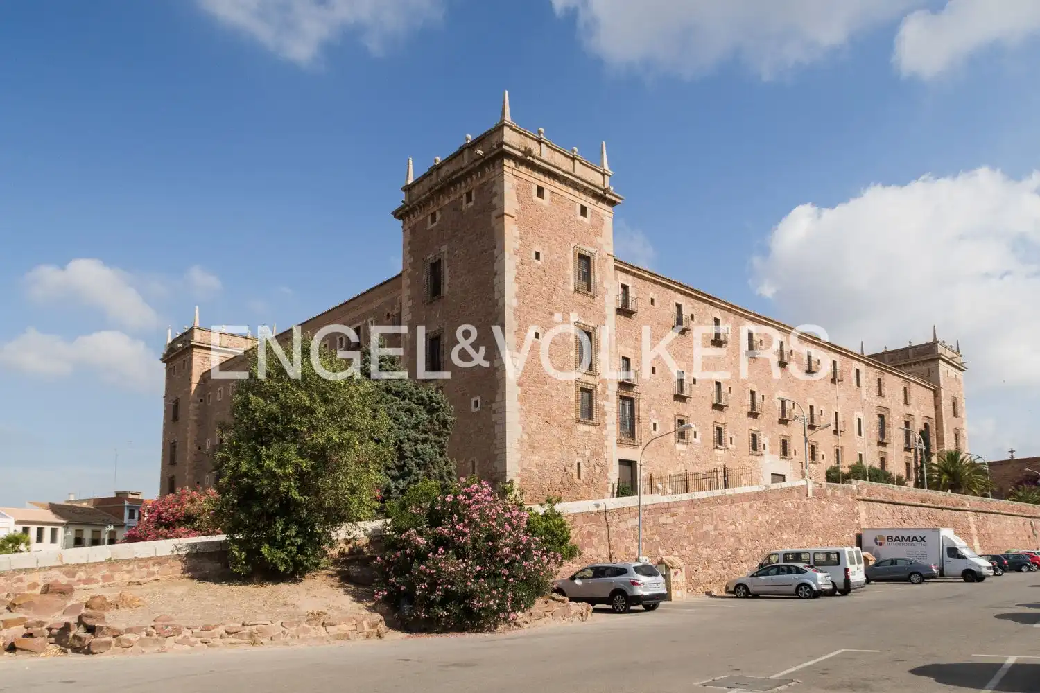 Vista exterior de Àtic en venda en El Puig de Santa Maria amb Calefacció i Terrassa