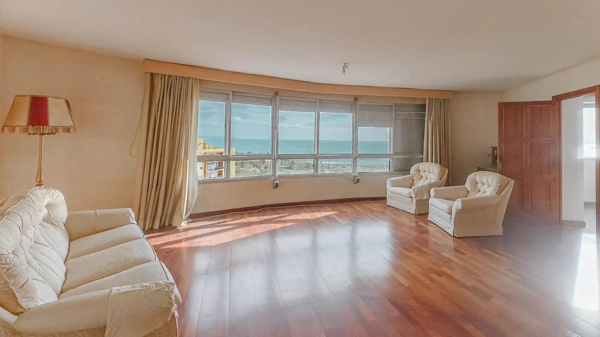 Wohnzimmer von Wohnung zum Verkauf in  Palma de Mallorca mit Parkett