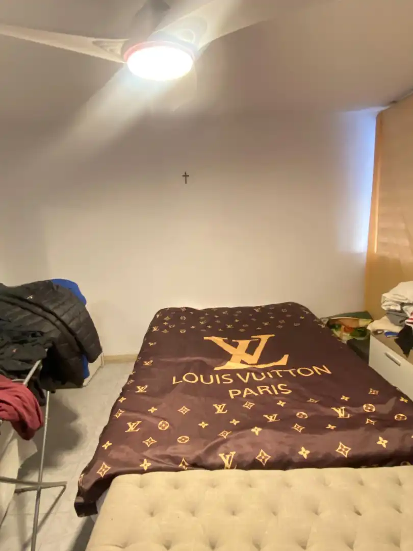 Schlafzimmer von Geschaftsraum zum Verkauf in Gavà