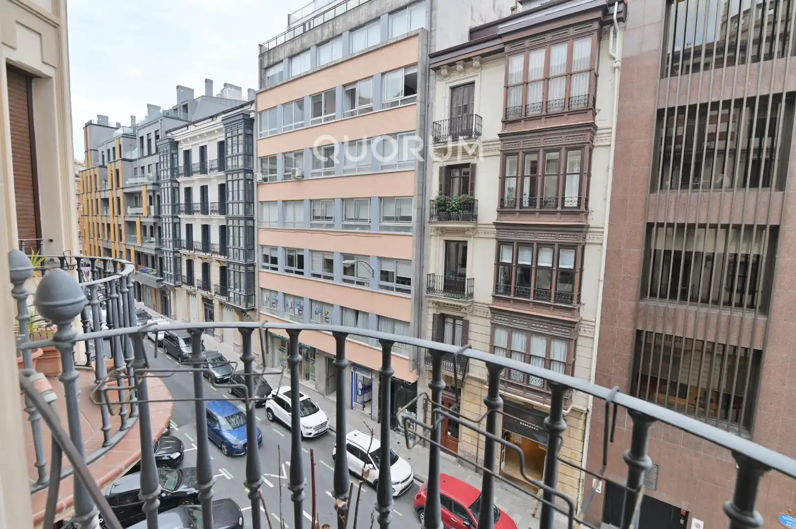 Vista exterior de Piso en venta en Bilbao  con Calefacción y Balcón