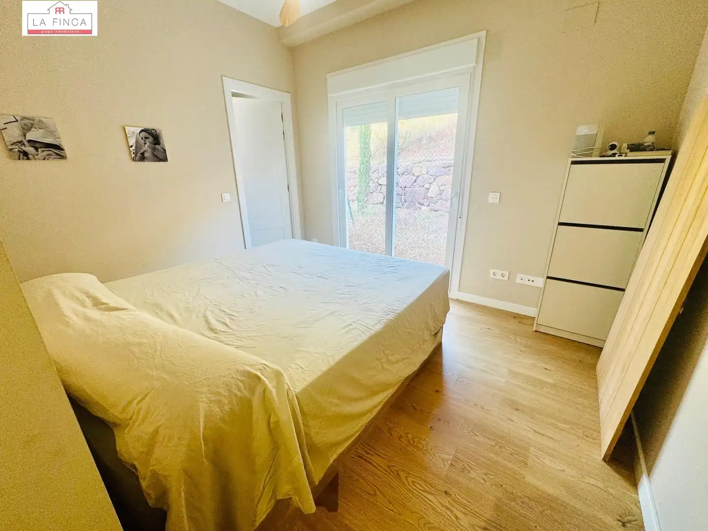 Dormitori de Planta baixa en venda en Málaga amb Aire condicionat, Jardí privat i Terrassa