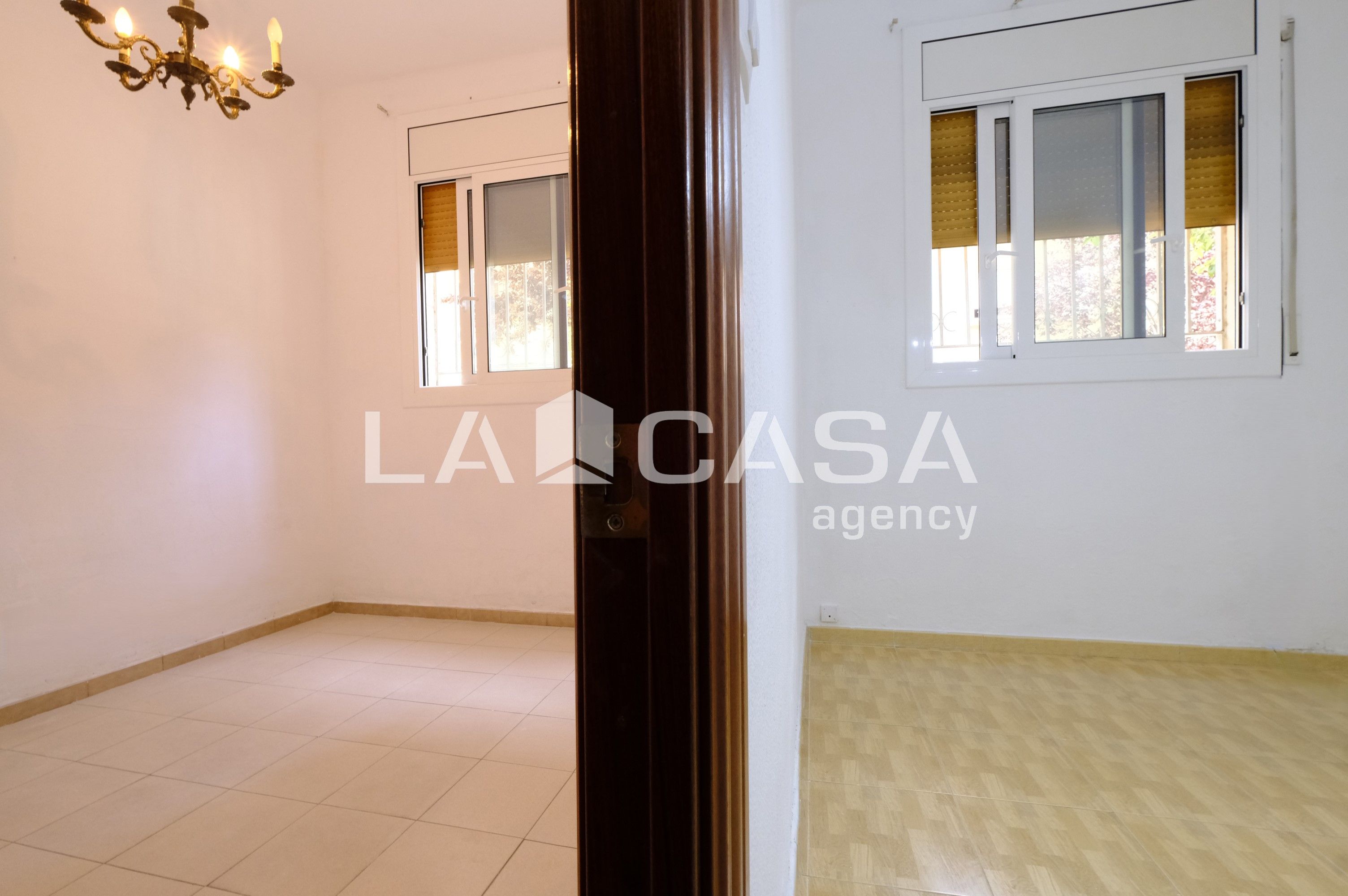 Planta baja for sale in  Barcelona Capital  with Heating