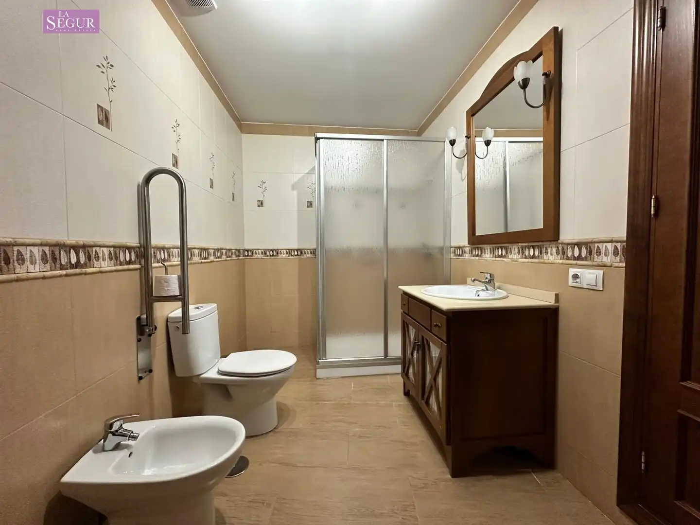 Baño de Planta baja en venta en Conil de la Frontera con Aire acondicionado