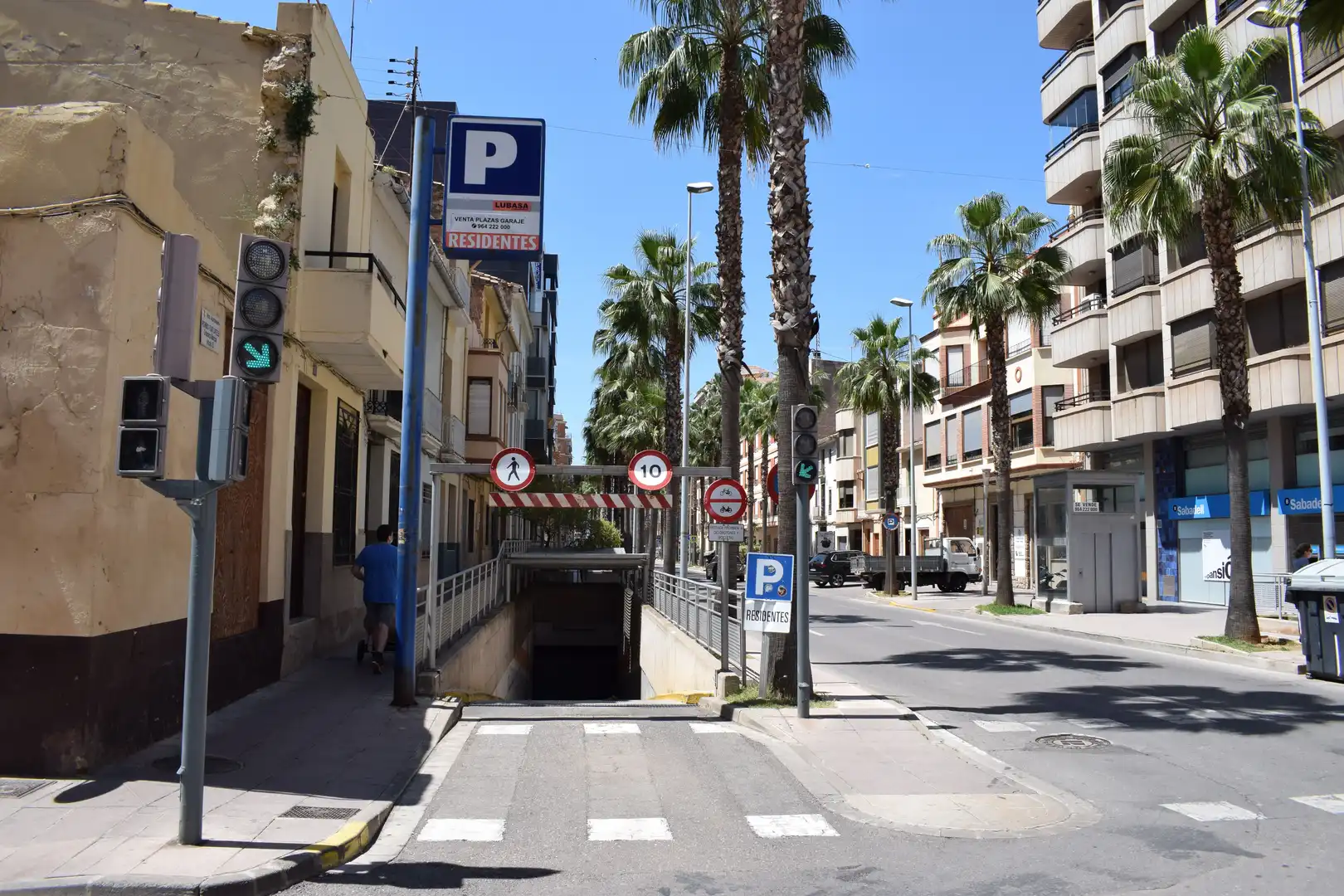 Individual with lift for sale in Cariñena - Carinyena