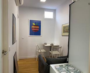 Menjador de Apartament de lloguer en  Madrid Capital amb Aire condicionat