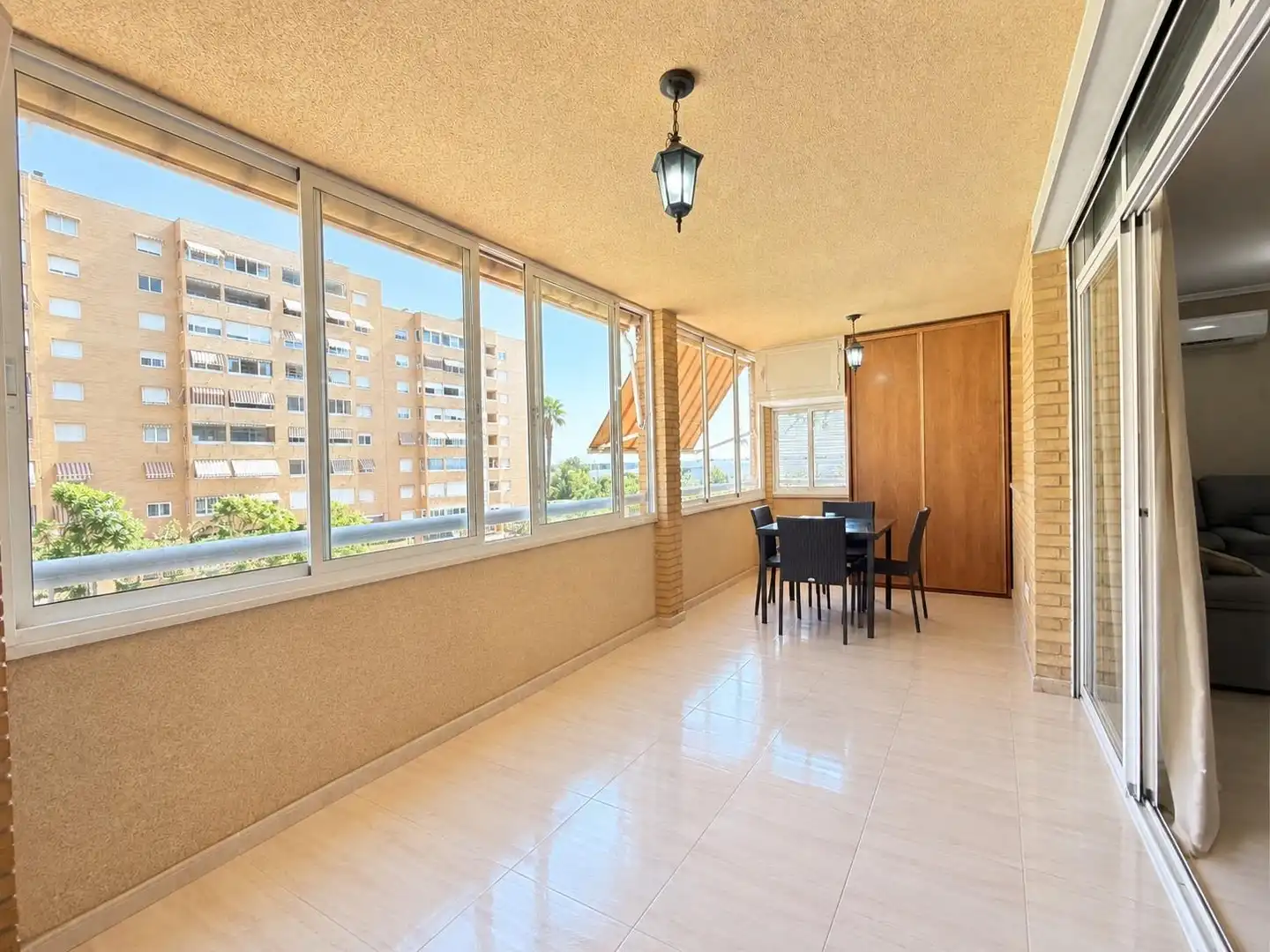Habitación de Piso de alquiler en Alicante / Alacant con Aire acondicionado, Amueblado y Piscina comunitaria