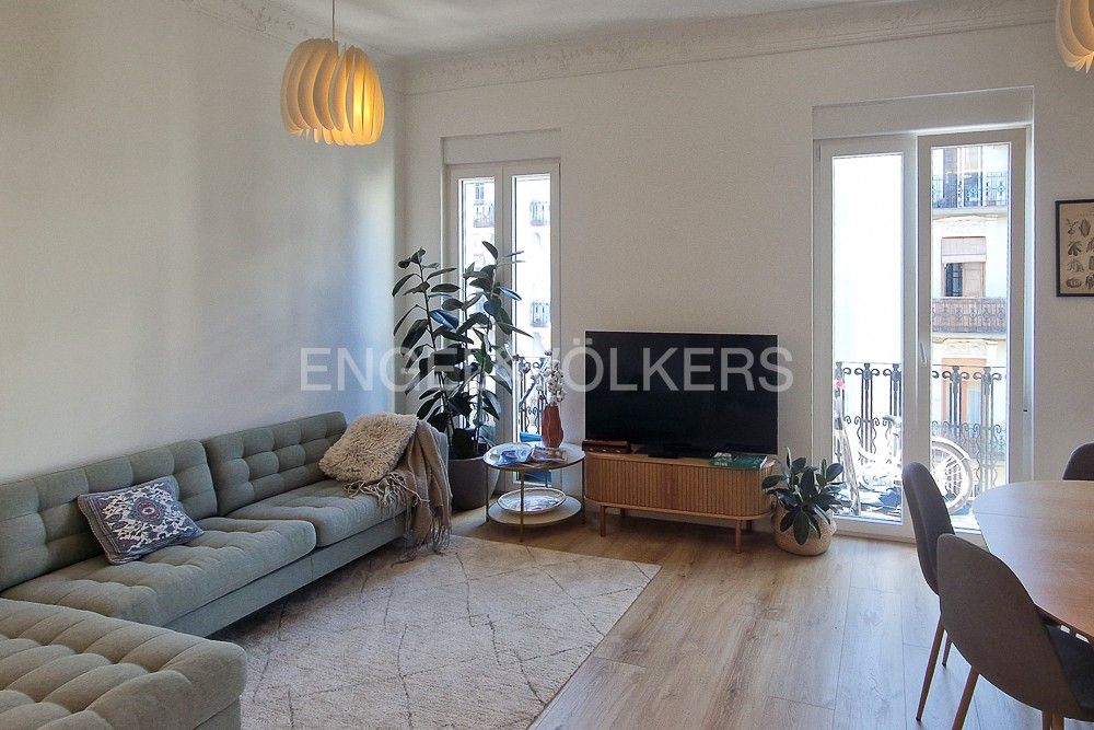Sala d'estar de Apartament en venda en  Valencia Capital amb Aire condicionat, Calefacció i Parquet