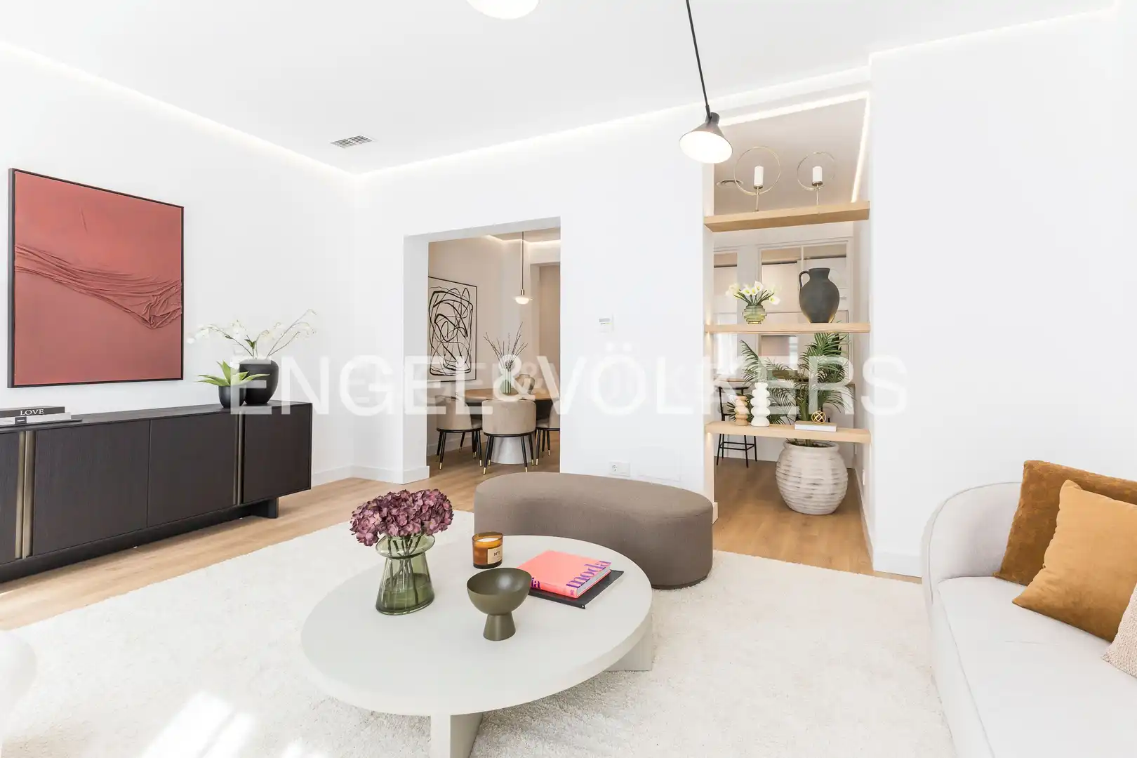 Living room of Flat for sale in Madrid  with Air Conditioner, Heating and Balcony