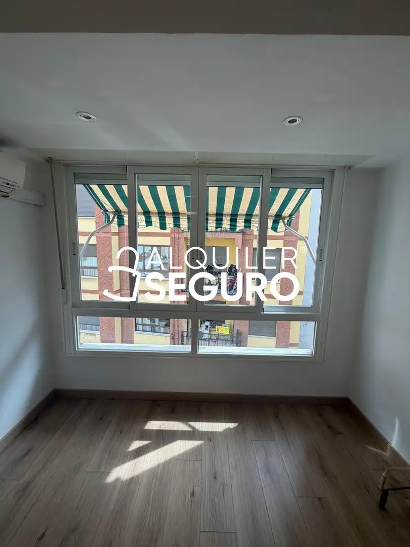 Exterior view of Flat for rent in Castellón de la Plana / Castelló de la Plana  with Furnished