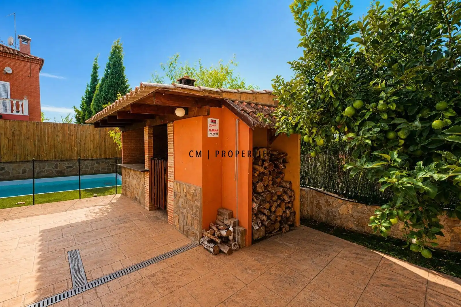 Exterior view of Houses for sale in Moncada  with Air Conditioner, Heating and Terrace
