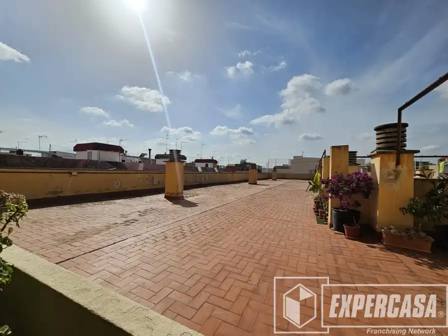 Terrace of Apartments for sale in Silla  with Air Conditioner