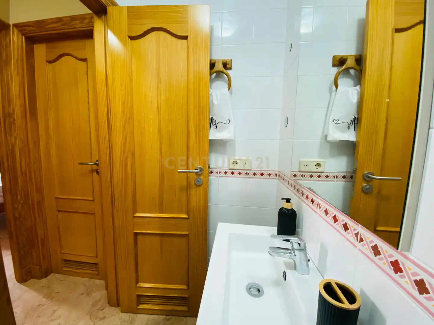 Bathroom of Apartments for sale in El Ejido