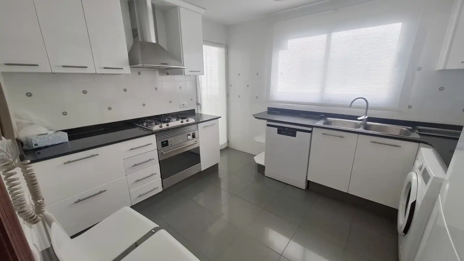 Piso de alquiler en Carrer del Pintor Joan Miró, La Torre, Pobles del Sud