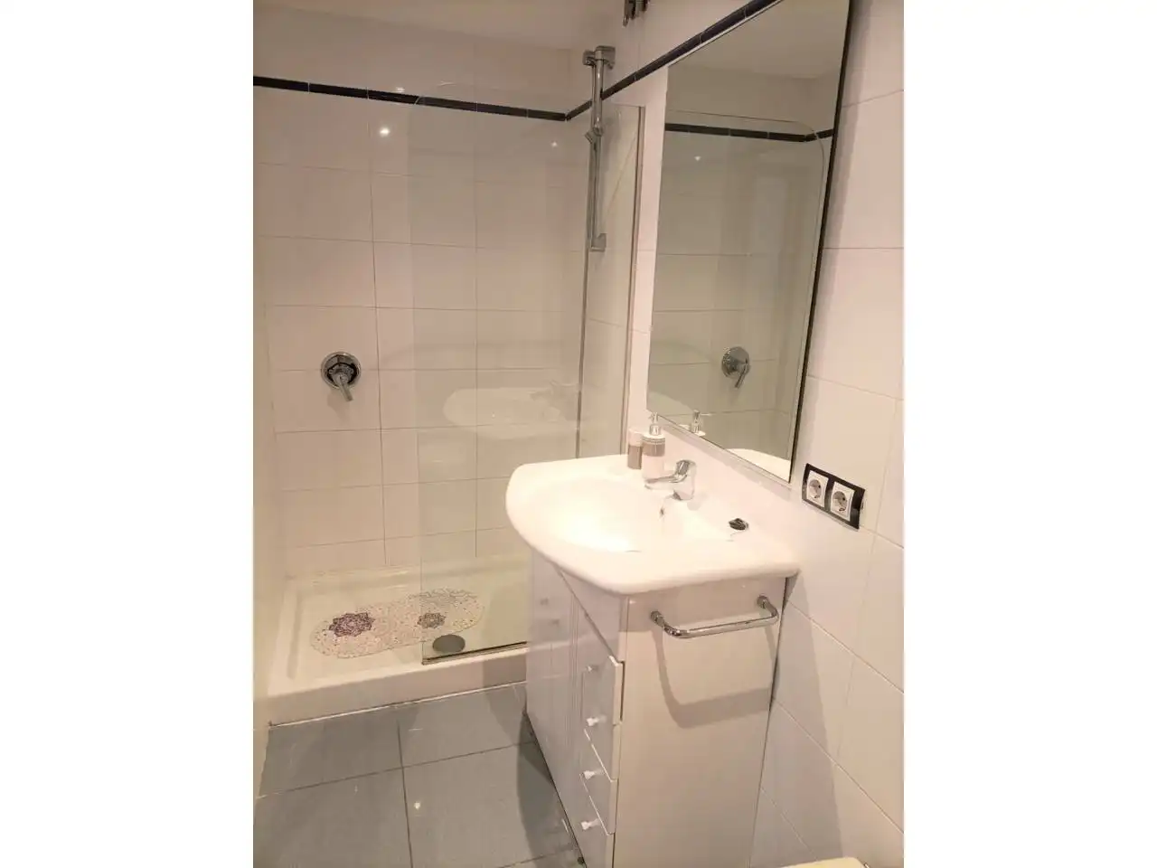 Baño de Piso en venta en Vic con Calefacción, Terraza y Amueblado