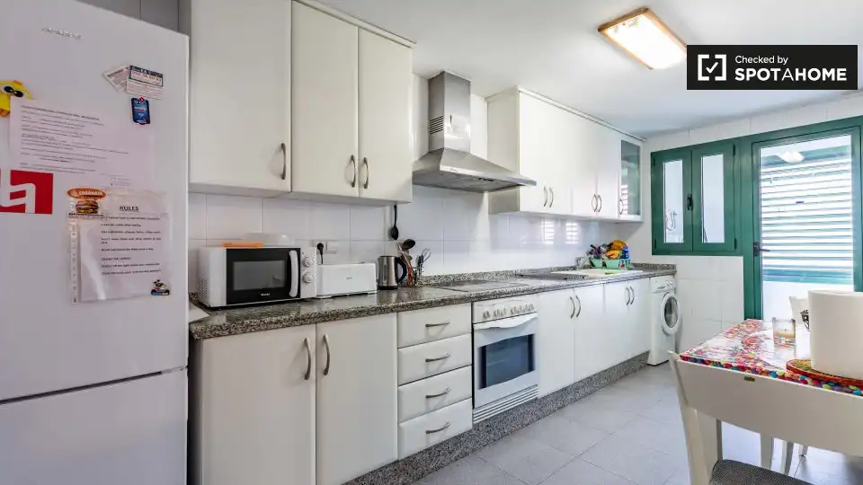 Habitación en Ciutat de les Ciències i de les Arts - Justicia