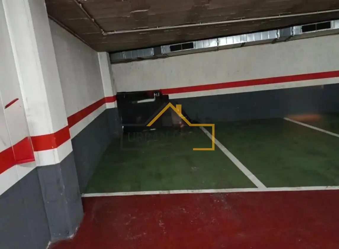 Parkplatz von Dachboden zum Verkauf in Mataró mit Klimaanlage, Heizung und Parkett