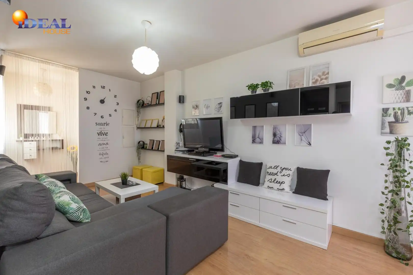 Sala de estar de Ático en venta en Alhendín con Aire acondicionado, Terraza y Trastero