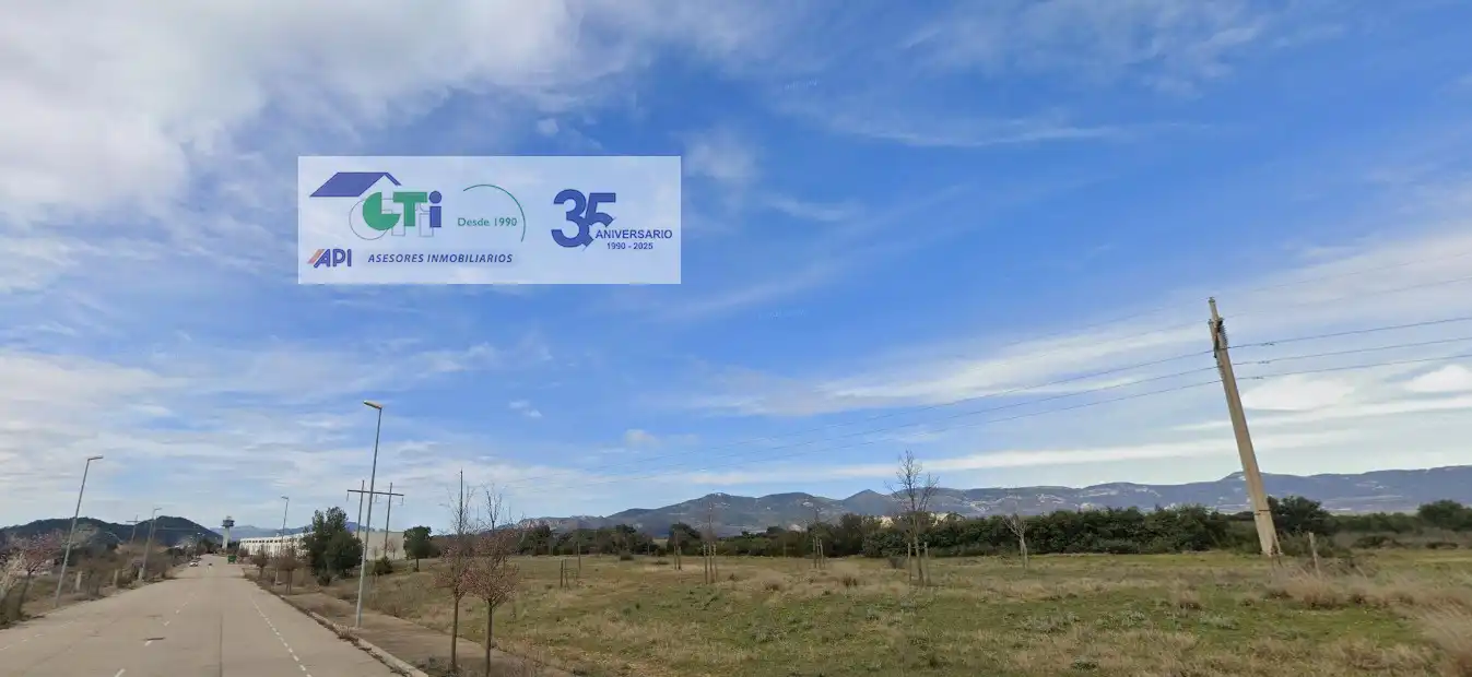 Terreny industrial en venda en Ayerbe