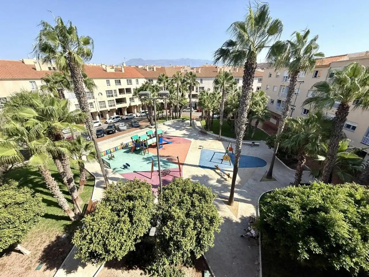 Vista exterior de Apartament en venda en El Ejido amb Aire condicionat i Terrassa