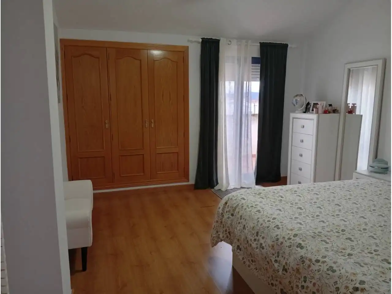Habitación de Dúplex en venta en Ciudad Real con Aire acondicionado, Terraza y Trastero