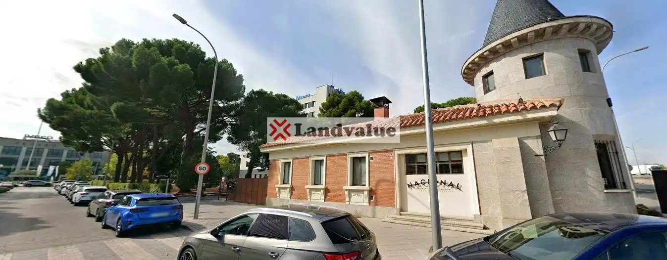 Vista exterior de Residencial en venda en Madrid