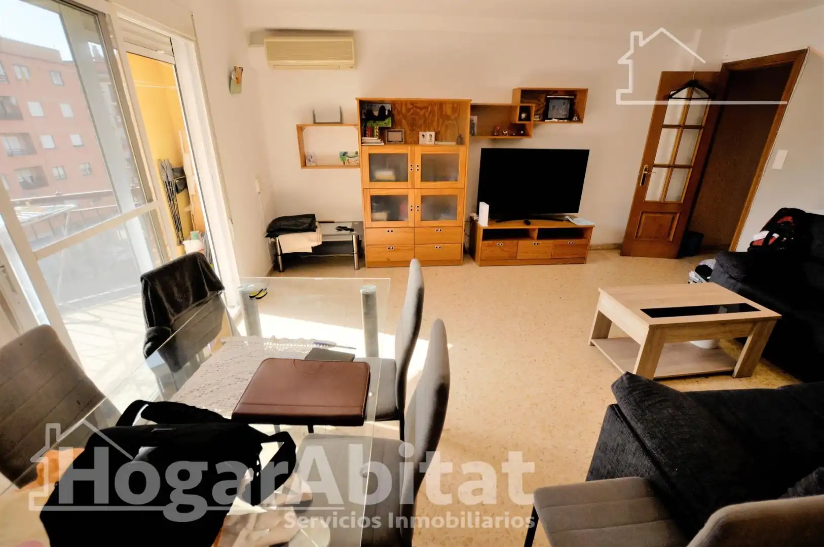 Sala de estar de Piso en venta en Burjassot con Aire acondicionado, Calefacción y Terraza
