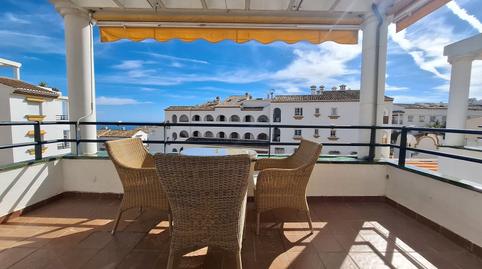 Foto 2 de Apartament en venda a Avenida de Los Botijos, 10, Los Nadales - Tio Charles, Benalmádena