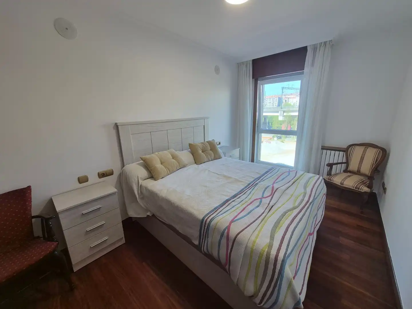 Habitación de Piso de alquiler en Santiago de Compostela  con Parquet y Trastero
