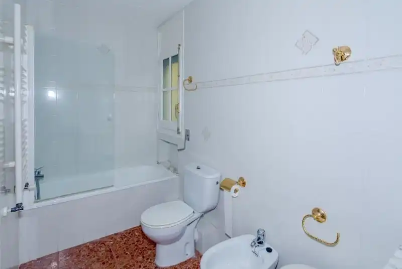 Baño de Casa o chalet en venta en Lloret de Mar con Calefacción, Jardín privado y Piscina