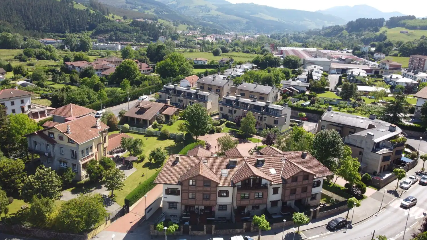 Vista exterior de Casa o chalet en venta en Zalla  con Calefacción, Parquet y Terraza