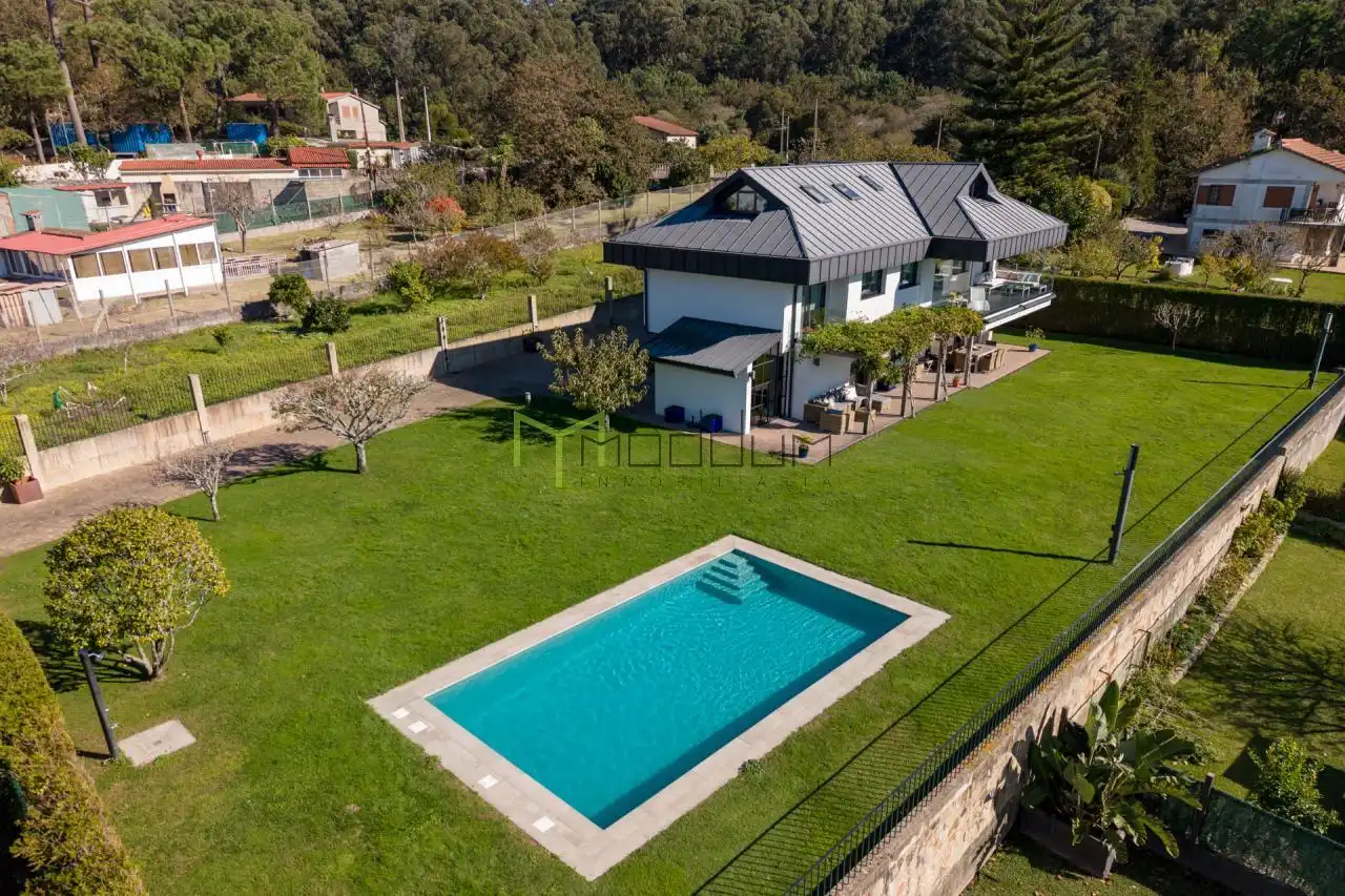 Swimming pool of Houses for sale in Bueu  with Heating, Private garden and Terrace