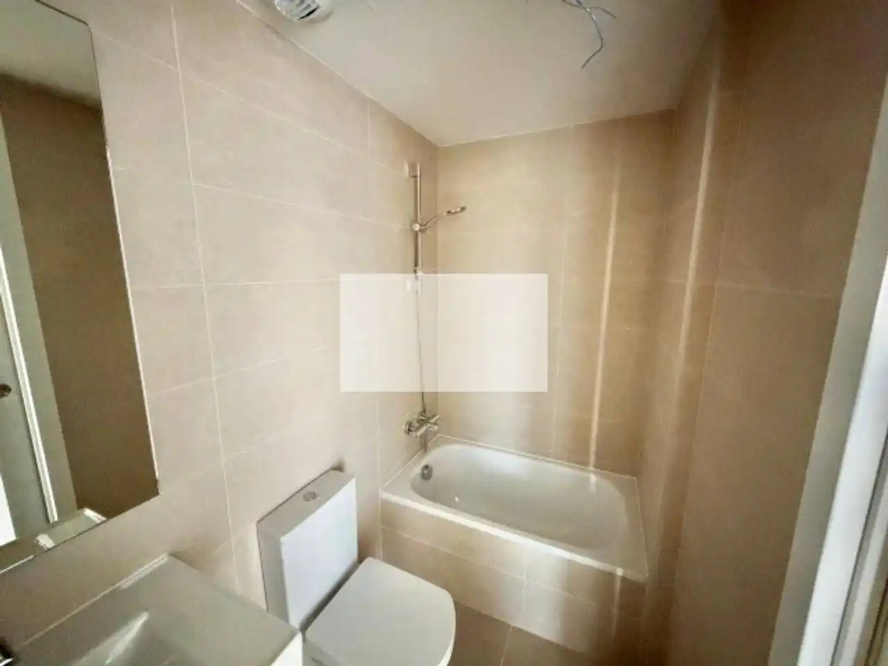 Bathroom of Flat for rent in Centre - Sant Oleguer