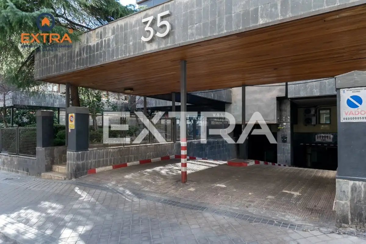 Parking of Garage for sale in Madrid