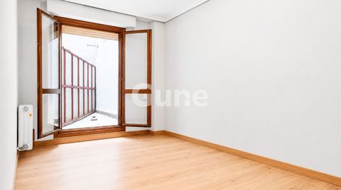 Foto 5 de Piso en venta en Secundino Esnaola, Zumarraga, Gipuzkoa
