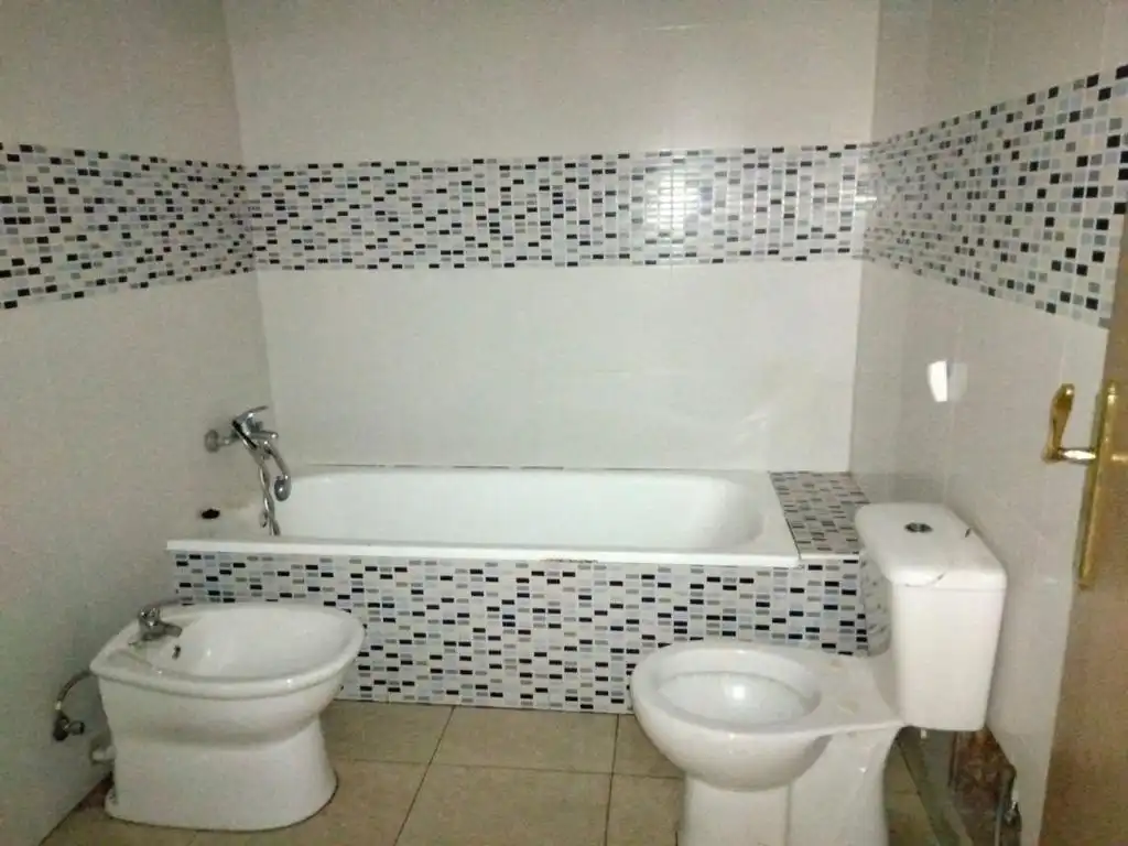 Casa adosada en venta en Carrer Garrigues, 10, Caldes de Malavella