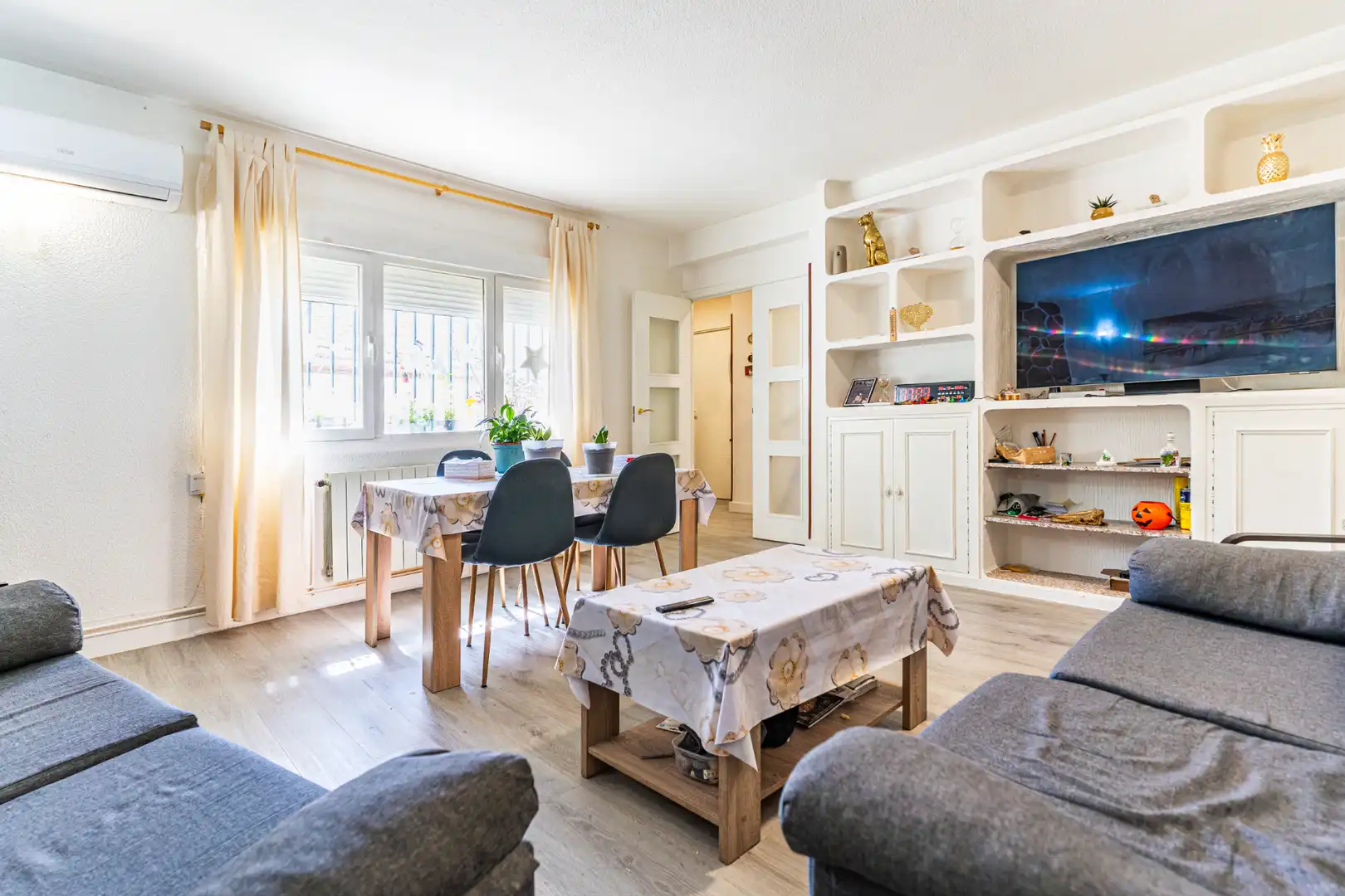 Sala de estar de Piso en venta en Valdemorillo con Aire acondicionado y Calefacción