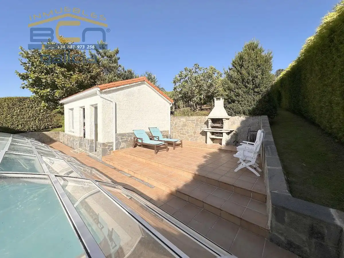 Terrassa de Casa o xalet en venda en Santiago de Compostela  amb Calefacció, Jardí privat i Piscina