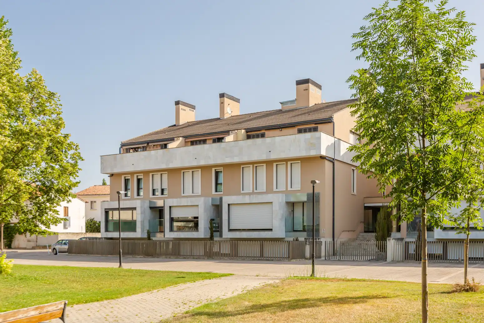 Vista exterior de Piso en venta en Aranguren con Calefacción, Parquet y Terraza