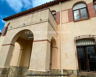 Exterior view of Building for sale in Alcoy / Alcoi  with Community pool