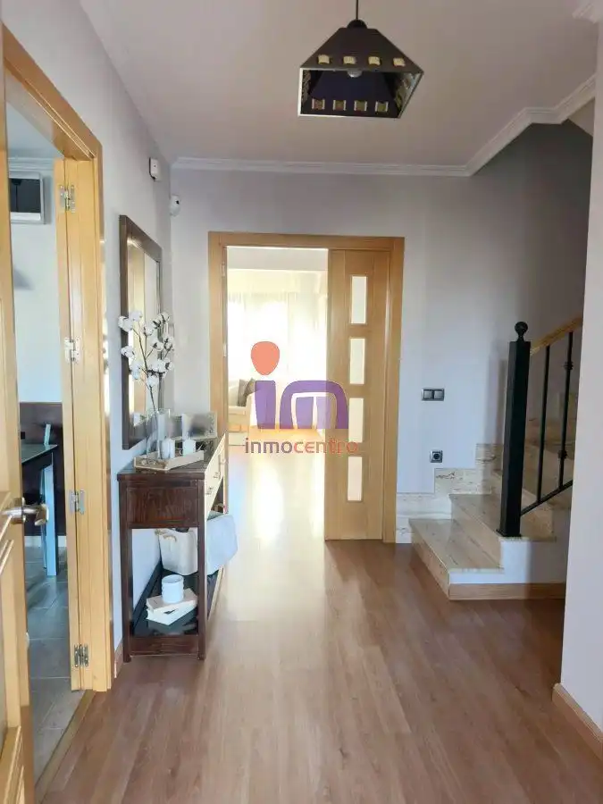 Chalet con terraza en venta en Valdepeñas