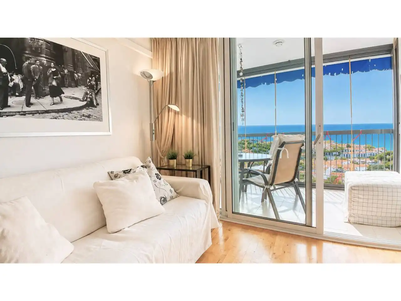 Dormitori de Apartament de lloguer en Cambrils amb Aire condicionat, Parquet i Terrassa