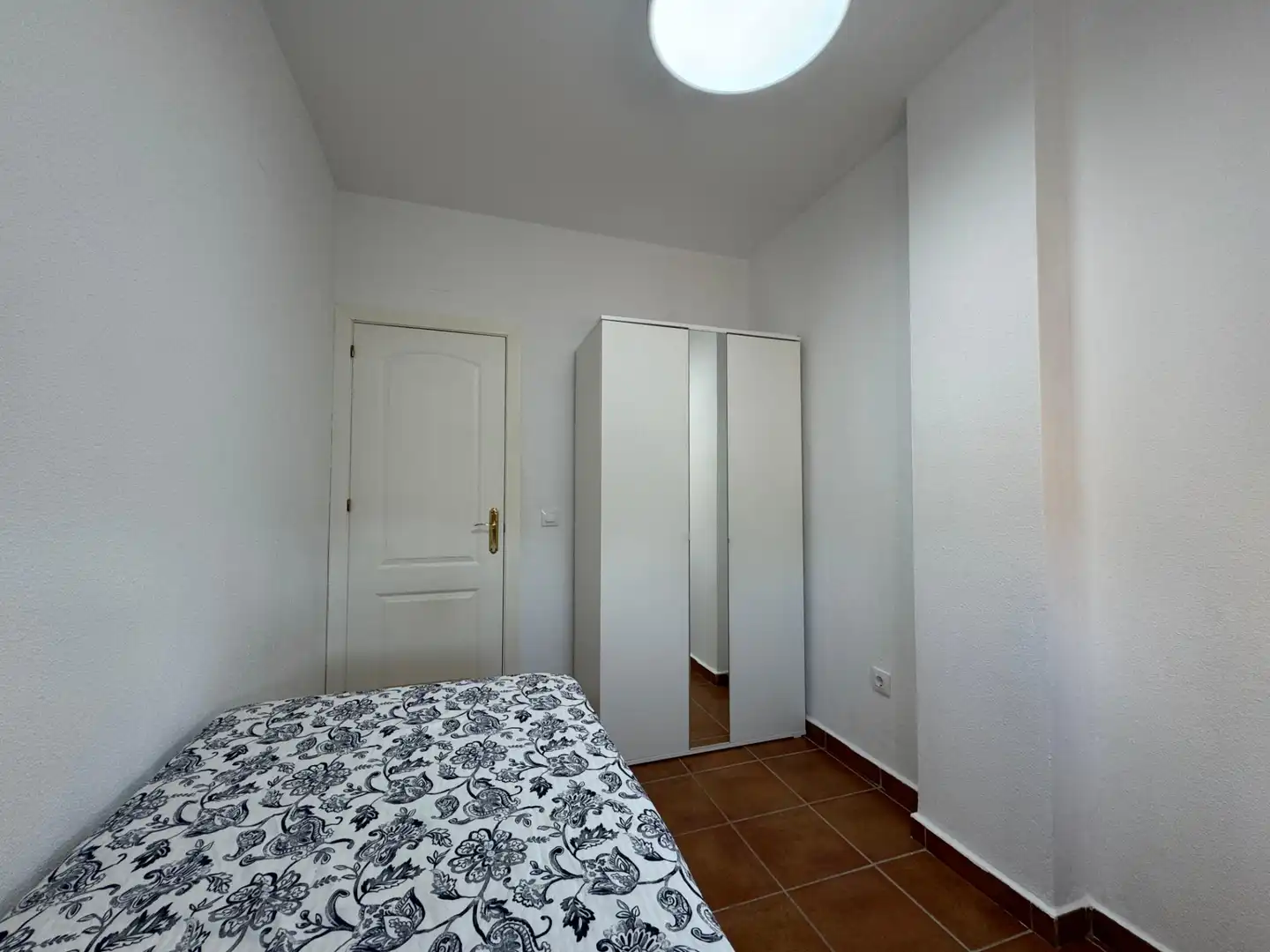 Flat for rent in Calle Juan de Acurio, Martín Miguel